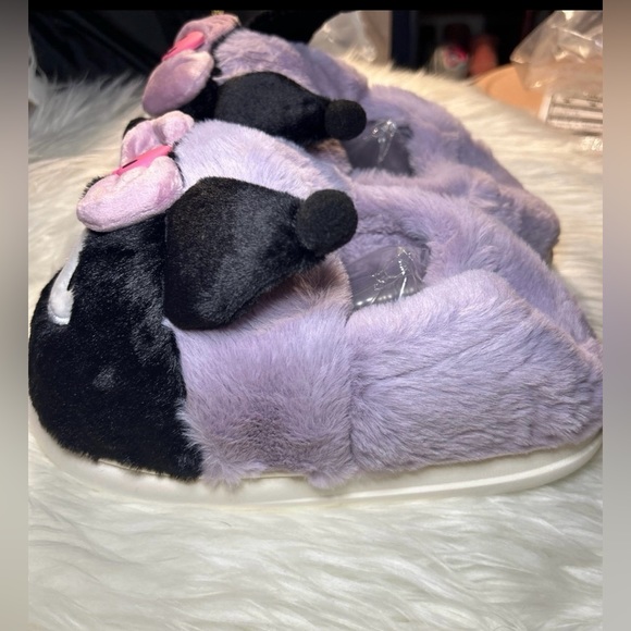 New Kuromi Fuzzy Slippers Size Big Kids 6 - Picture 3 of 5